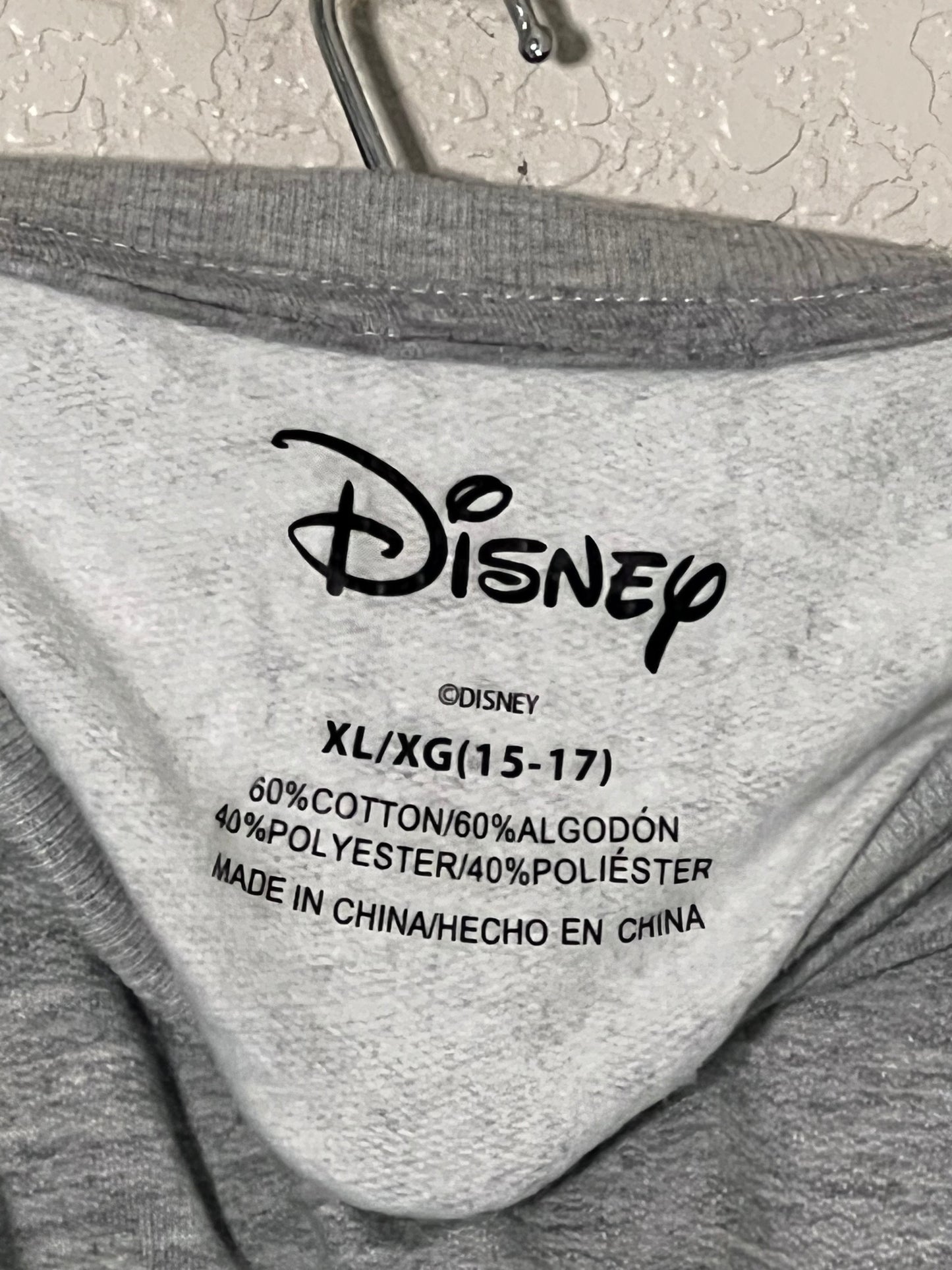 Disney - Sweater NWOT