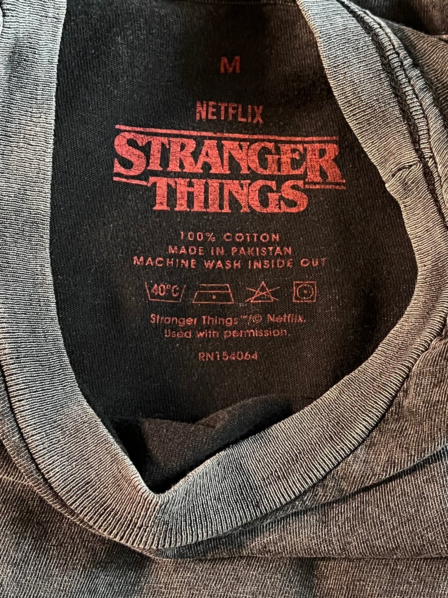 Netflix - Stranger Things T-Shirt